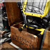 D40. Vintage box. 